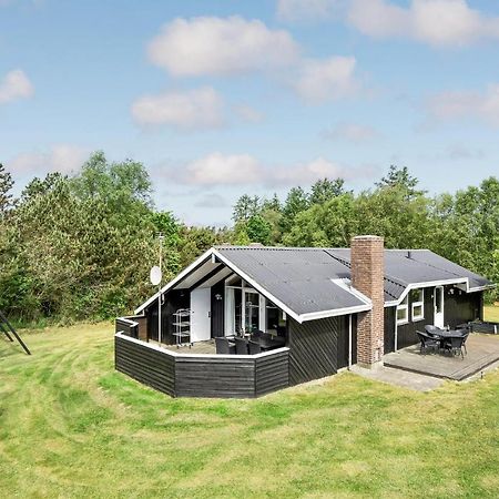 Amazing Home In Blavand With Wifi Eksteriør billede