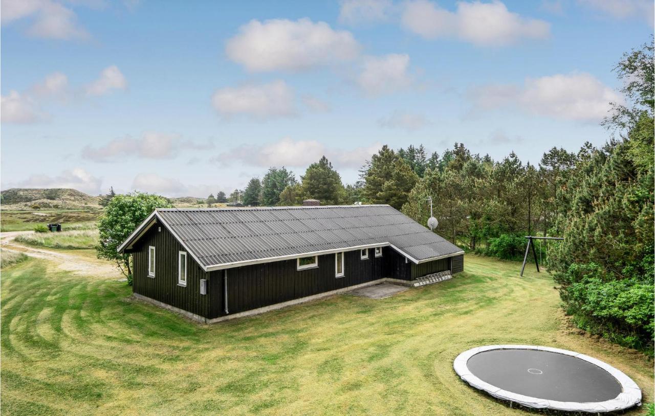 Amazing Home In Blavand With Wifi Eksteriør billede