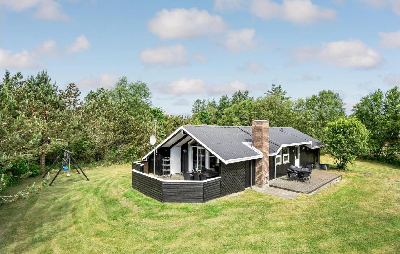 Amazing Home In Blavand With Wifi Eksteriør billede