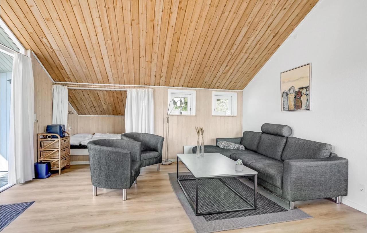Amazing Home In Blavand With Wifi Eksteriør billede