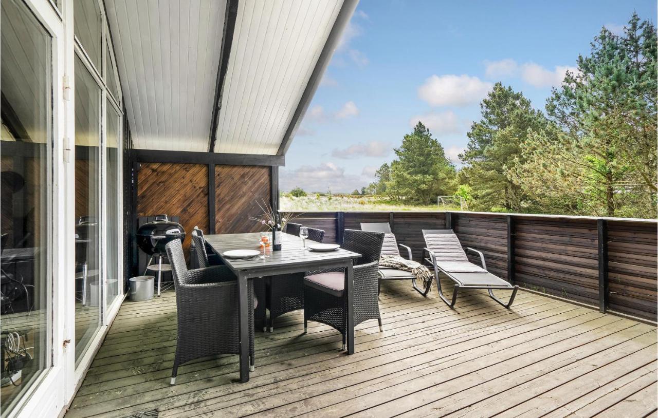 Amazing Home In Blavand With Wifi Eksteriør billede
